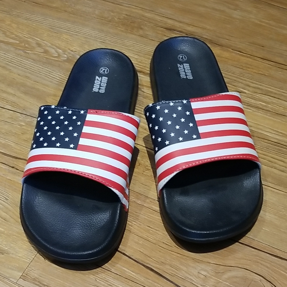 Men's Blue and Red Flag Sandals sz 12 NWTS